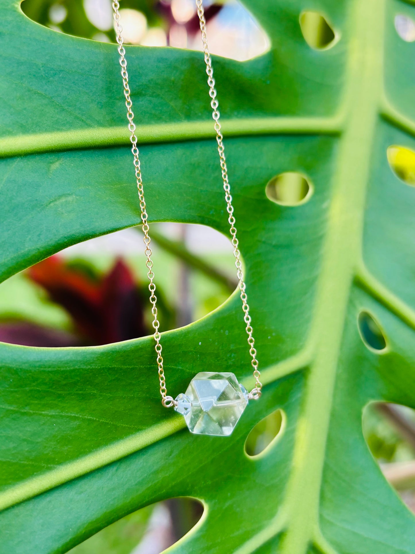 リビアングラスネックレス