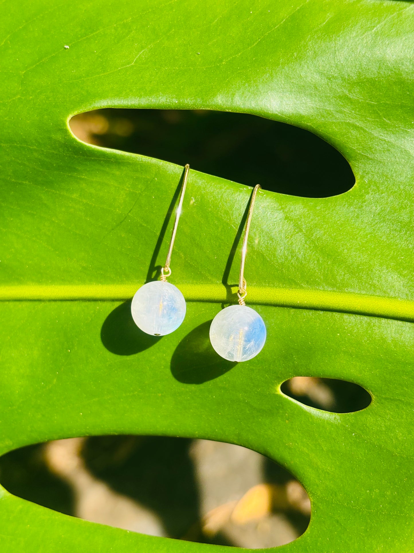 *Rainbow moonstoneピアス