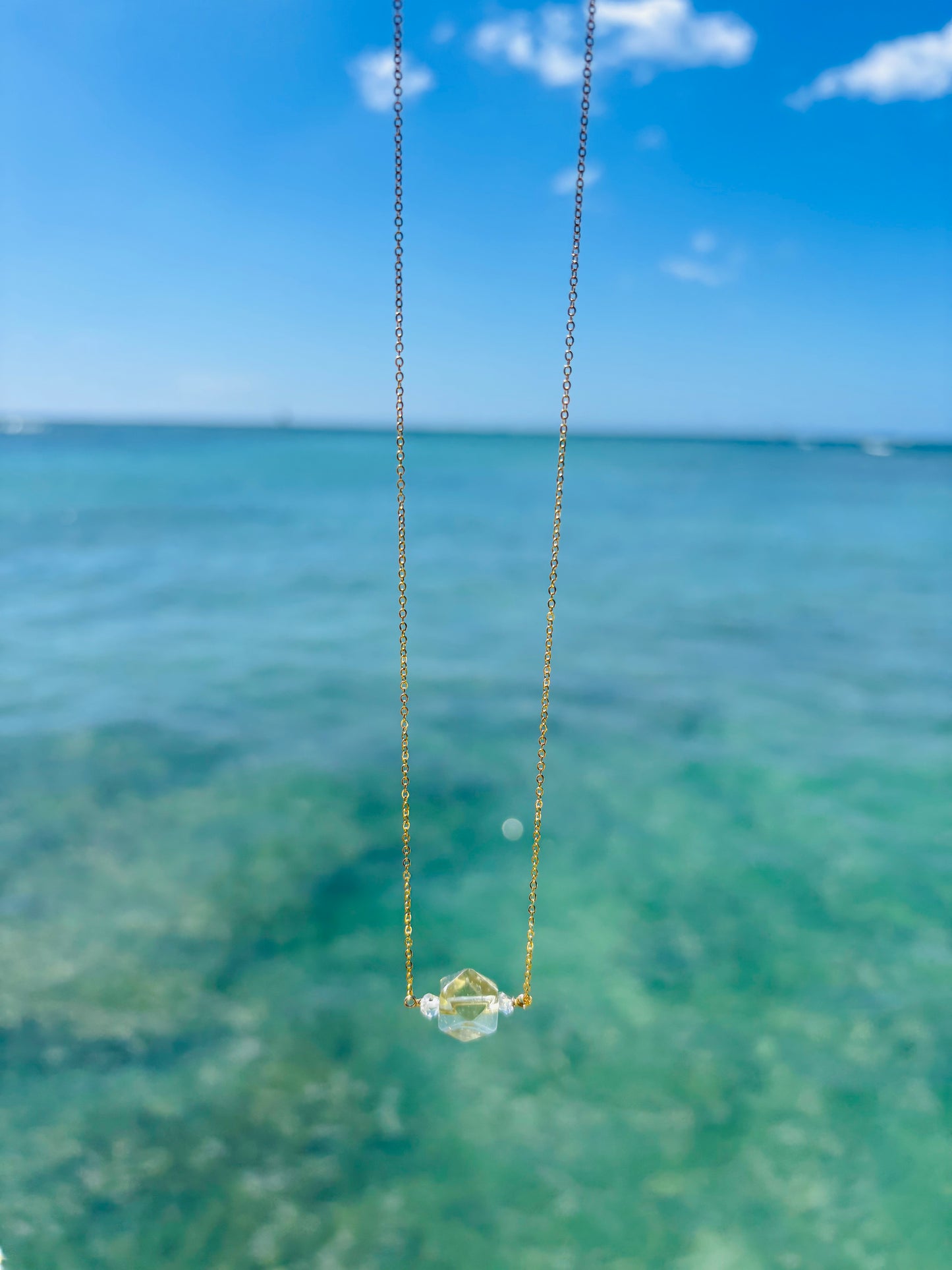 リビアングラスネックレス